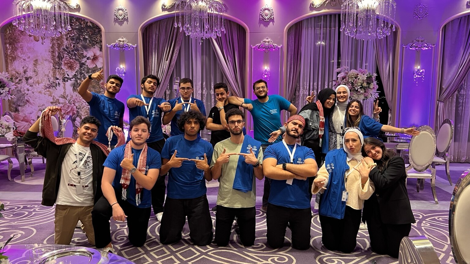 SRT 2023 participants and trainers together
